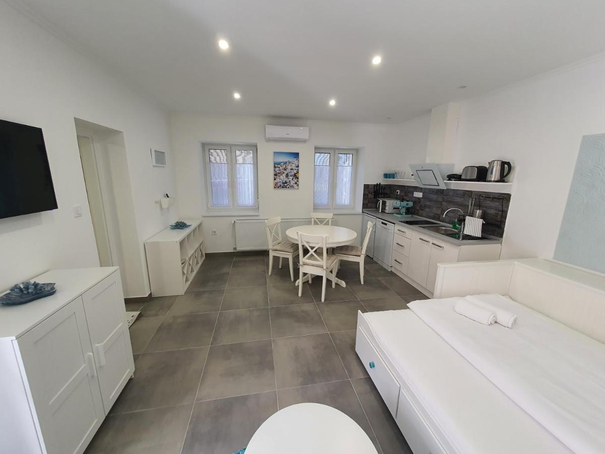 Mykonos Apartman Makó Zewnętrze zdjęcie