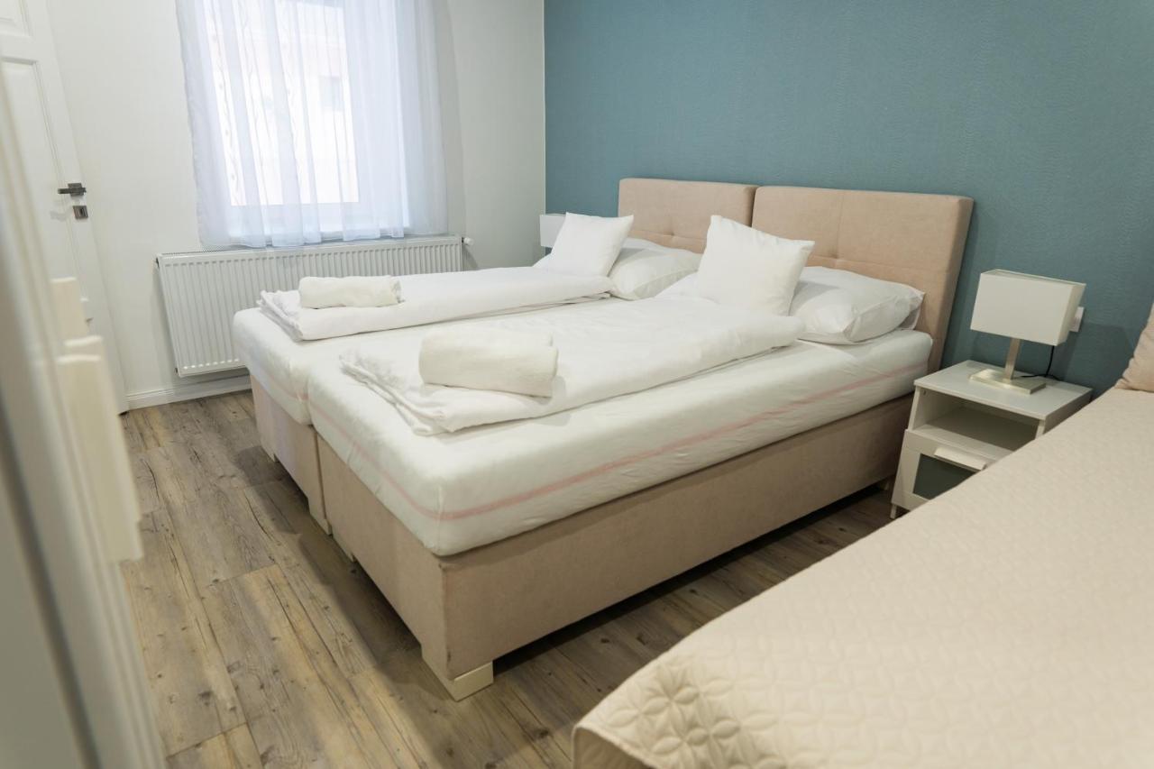 Mykonos Apartman Makó Zewnętrze zdjęcie