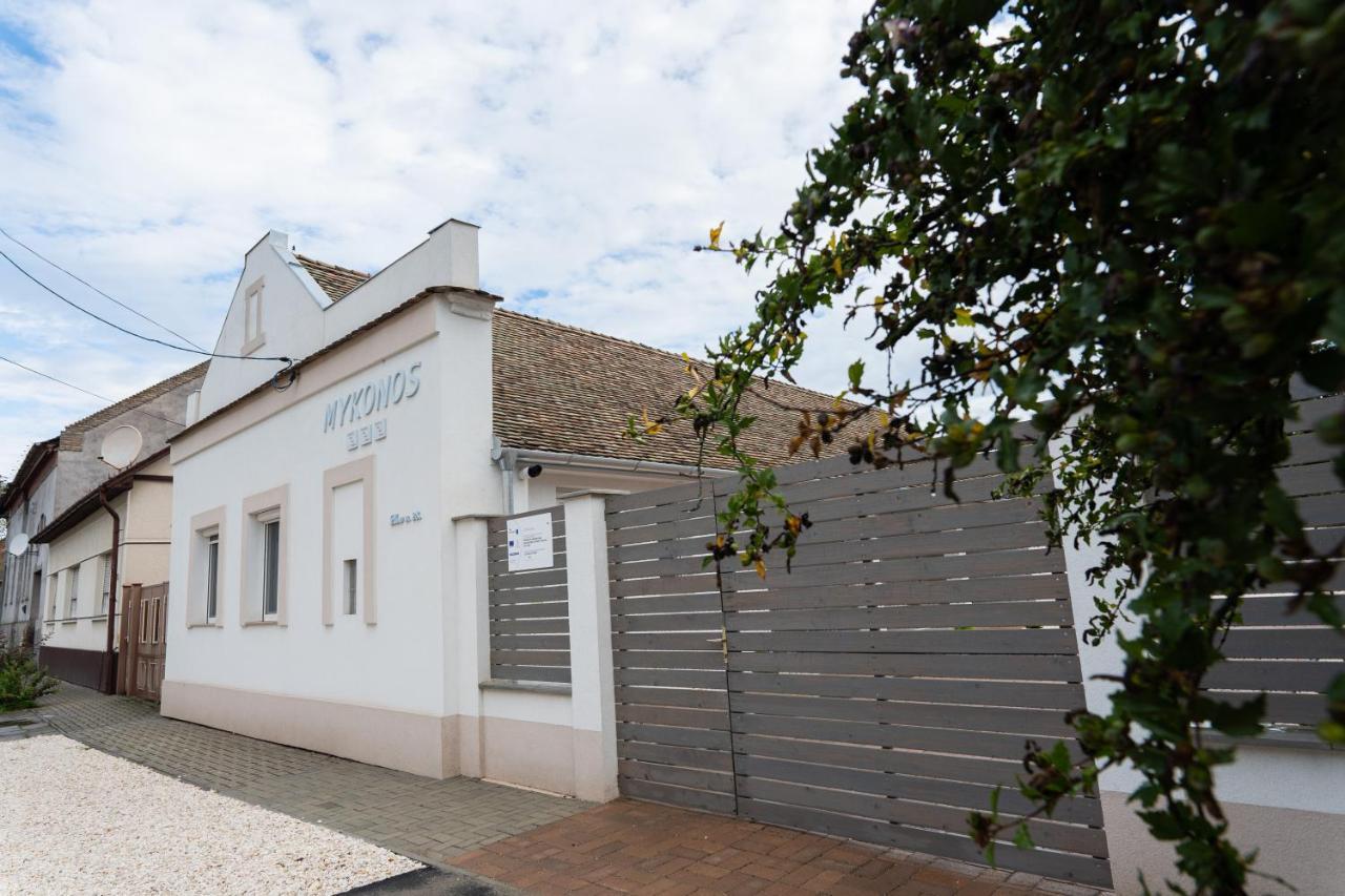 Mykonos Apartman Makó Zewnętrze zdjęcie